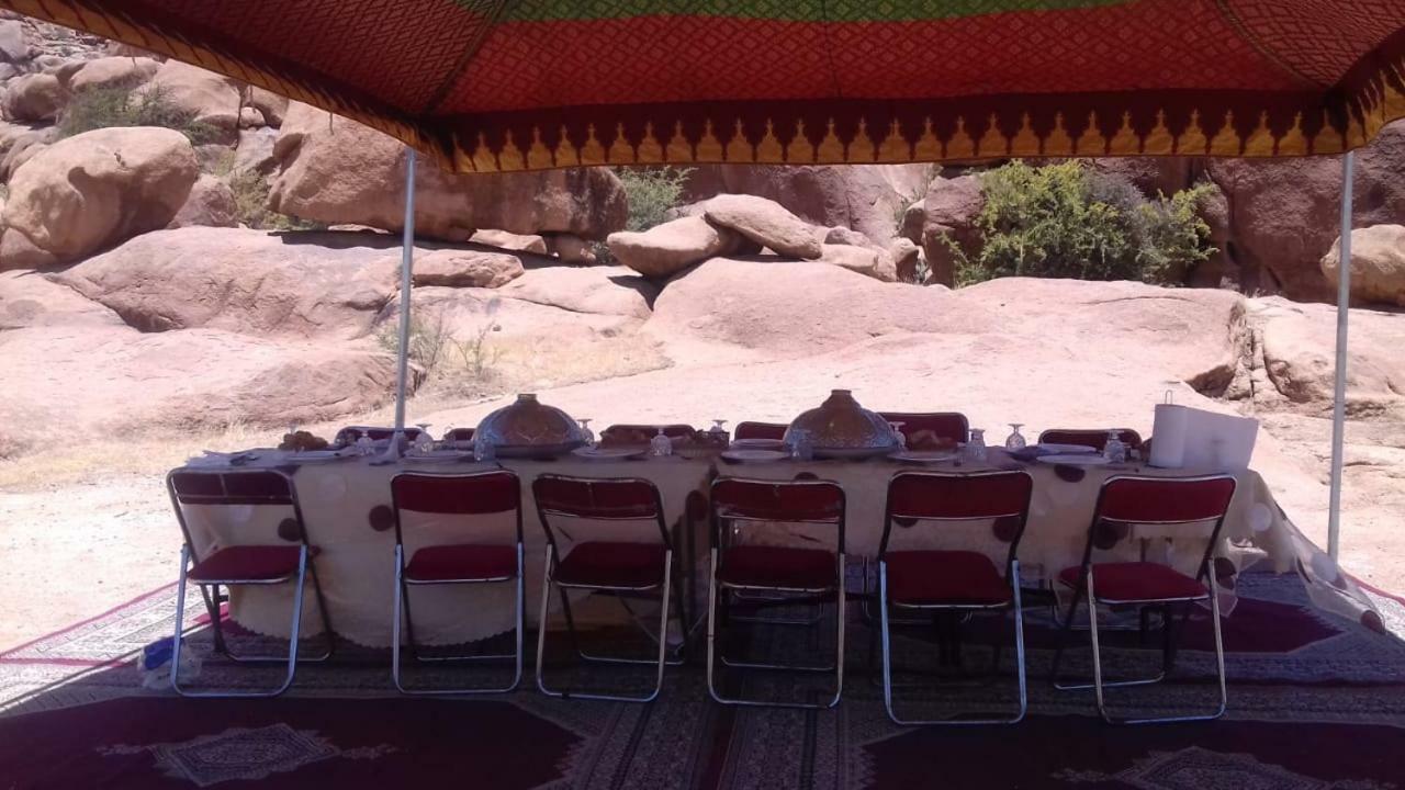 Dar Amghar Hotel Tafraout Buitenkant foto